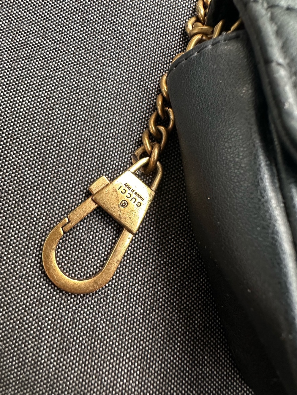 Gucci Black Leather Mini Shoulder Bag with Gold GG Hardware - Picture 6 of 17
